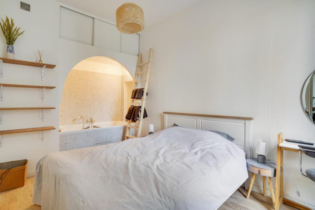 Appartement Charmant Entierement Equipe อีวรี-ซูร์-แซ็น ภายนอก รูปภาพ
